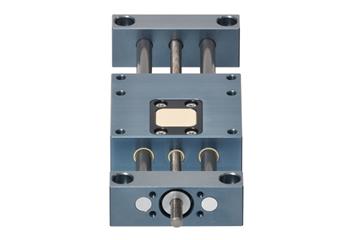 drylin® SHT linear module with Fast-Forward quick release mechanism